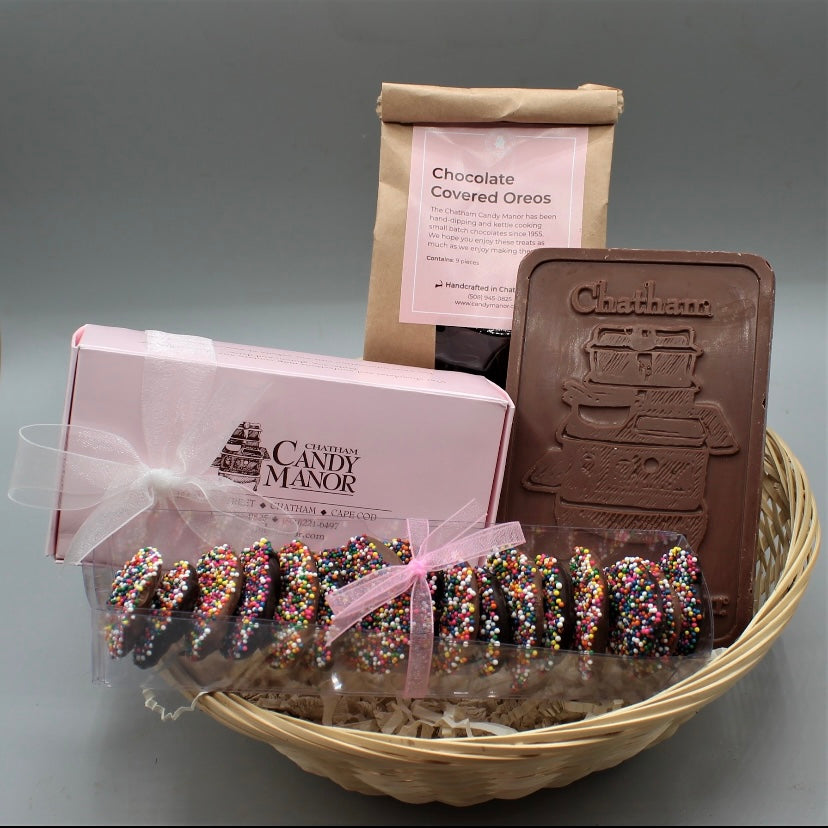 Custom Gift Basket Small Chatham Candy Manor